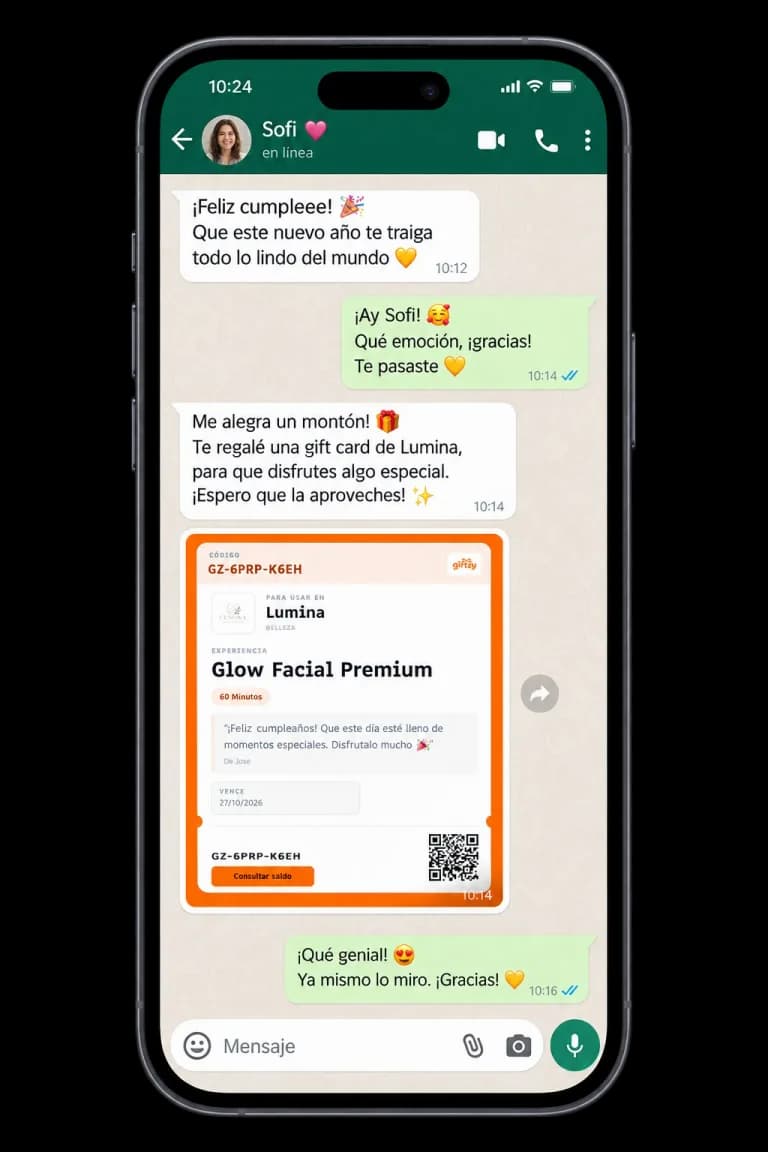 Una conversación en el celular: Sofi le regala a una amiga una gift card de Lumina por su cumpleaños, y la gift card aparece en el chat con su código, su QR y el botón para consultar el saldo.